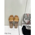 【Valentino】𝟐𝟎𝟐𝟏/𝐒𝐒 𝐧𝐞𝐰  Valentino 2022 / fw spring and summer new women's slippers