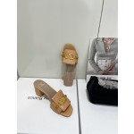 【Valentino】𝟐𝟎𝟐𝟏/𝐒𝐒 𝐧𝐞𝐰  Valentino 2022 / fw spring and summer new women's slippers