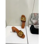 【Valentino】𝟐𝟎𝟐𝟏/𝐒𝐒 𝐧𝐞𝐰  Valentino 2022 / fw spring and summer new women's slippers