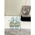 【Valentino】𝟐𝟎𝟐𝟏/𝐒𝐒 𝐧𝐞𝐰  Valentino 2022 / fw spring and summer new women's slippers