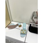 【Valentino】𝟐𝟎𝟐𝟏/𝐒𝐒 𝐧𝐞𝐰  Valentino 2022 / fw spring and summer new women's slippers