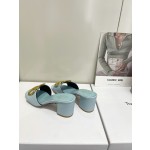 【Valentino】𝟐𝟎𝟐𝟏/𝐒𝐒 𝐧𝐞𝐰  Valentino 2022 / fw spring and summer new women's slippers