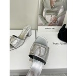 【Valentino】𝟐𝟎𝟐𝟏/𝐒𝐒 𝐧𝐞𝐰  Valentino 2022 / fw spring and summer new women's slippers