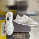 【Valentino】𝟐𝟎𝟐𝟏/𝐒𝐒 𝐧𝐞𝐰  Valentino new NETRUNNER series casual air cushion sports shoes