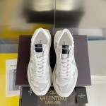 【Valentino】𝟐𝟎𝟐𝟏/𝐒𝐒 𝐧𝐞𝐰  Valentino new NETRUNNER series casual air cushion sports shoes