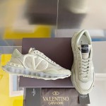 【Valentino】𝟐𝟎𝟐𝟏/𝐒𝐒 𝐧𝐞𝐰  Valentino new NETRUNNER series casual air cushion sports shoes