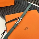 Reversible belt in Hermes Swift and perforated Epsom calfskin
