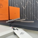 Reversible belt in Hermes Swift and perforated Epsom calfskin