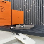Reversible belt in Hermes Swift and perforated Epsom calfskin
