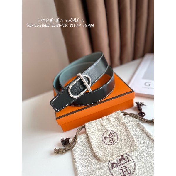 Hermes  ITHAQUE BELT BUCKLE & REVERSIBLE LEATHER STRAP