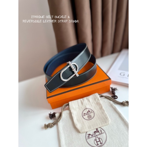 Hermes  ITHAQUE BELT BUCKLE & REVERSIBLE LEATHER STRAP