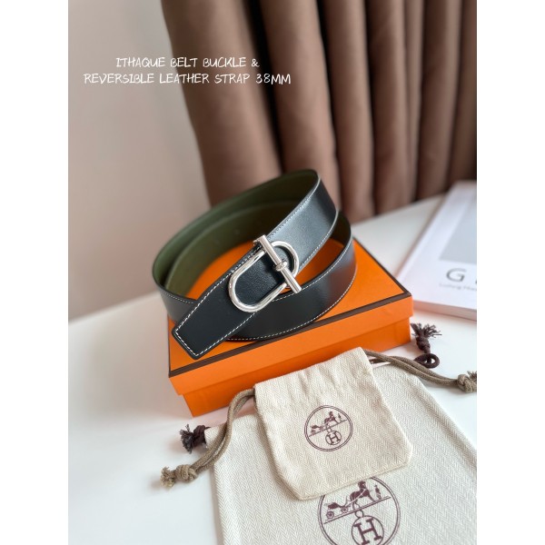 Hermes  ITHAQUE BELT BUCKLE & REVERSIBLE LEATHER STRAP