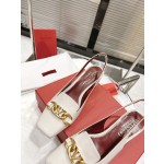 【Valentino】𝟐𝟎𝟐𝟏/𝐒𝐒 𝐧𝐞𝐰  Valentino fabric patent leather lining sheepskin sole cowhide