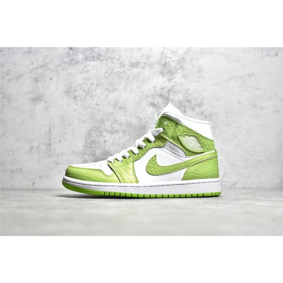 Air Jordan 1 MiD in snakeskin green