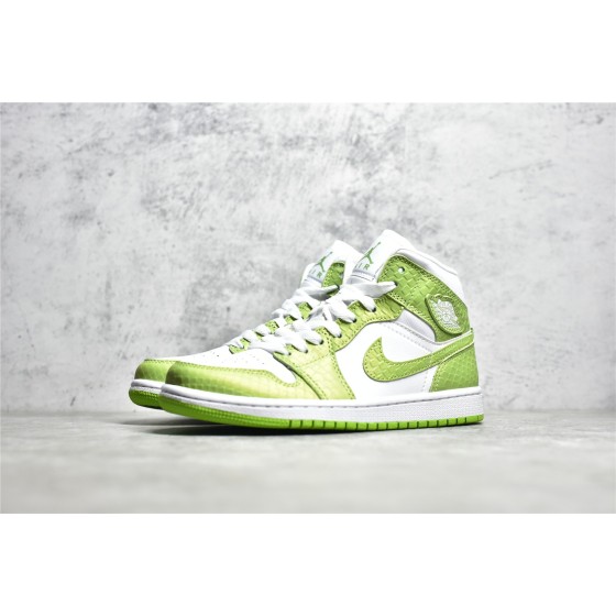 Air Jordan 1 MiD in snakeskin green
