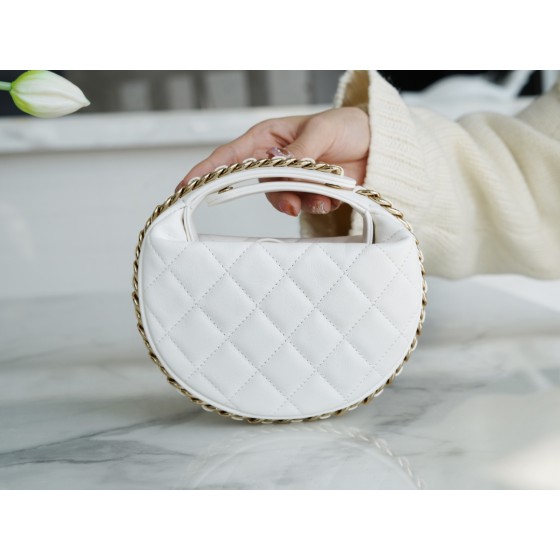 𝗖𝗛𝗔𝗡𝗘𝗟✦ 🔅23C Hula Hoop Clutch Bag White