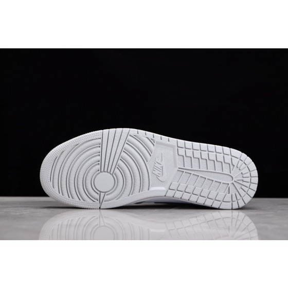 Air Jordan 1 Mid Smoke Grey