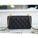 𝗖𝗛𝗔𝗡𝗘𝗟✦✦Italian lychee grain calfskin 𝟮𝟐𝑲 New chain 𝐦𝐢𝐧𝐢 𝐰𝐨𝐜 cell phone bag Black