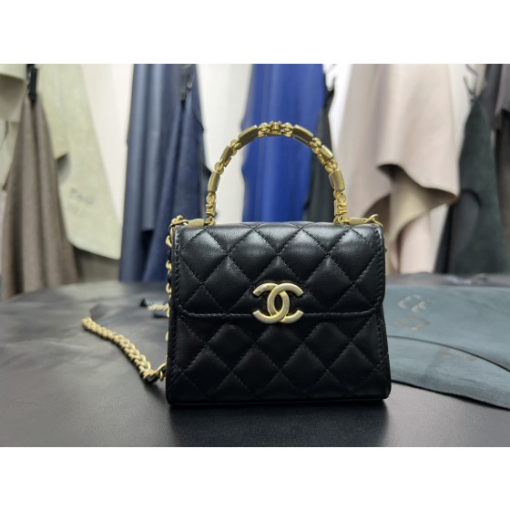 𝗖𝗛𝗔𝗡𝗘𝗟✦ Italy 🇮🇹 [Box] Original Open Department Lambskin 22B Enamel Buckle Kelly Small Black Gold