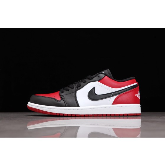 Air Jordan 1 Low rood en zwarte teen