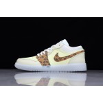 Air Jordan 1 Low low top beige luipaard print