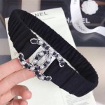 𝗖𝗛𝗔𝗡𝗘𝗟 Classic pearl lambskin elasticated waistband