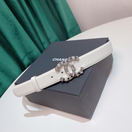 𝗖𝗛𝗔𝗡𝗘𝗟 Belt Calfskin & Heavy Metal