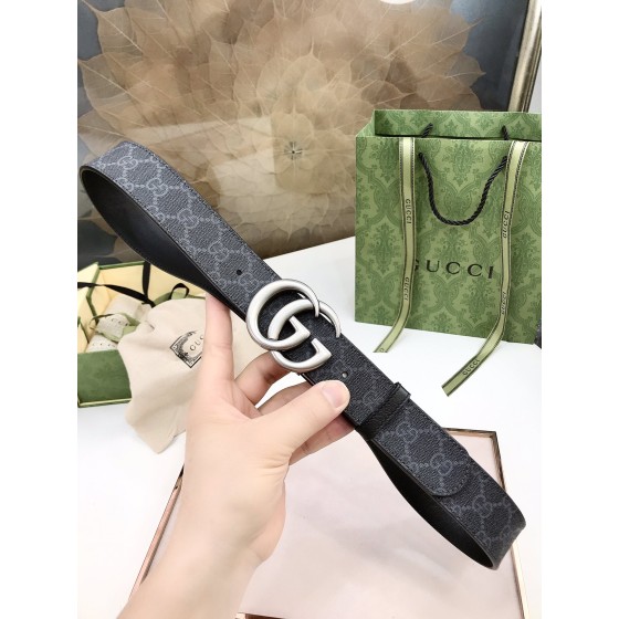 GUCCI Supreme canvas