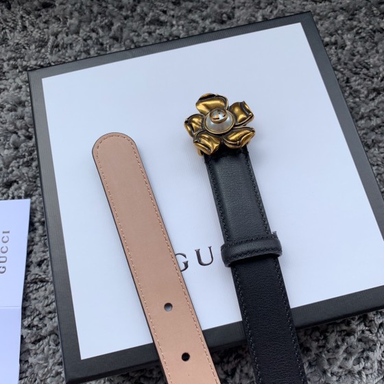 GUCCI imported top layer calfskin with classic double camellia buckle