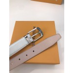 LOUIS VUITTO belt is double-sided with Italian original custom imported cowhide embossing