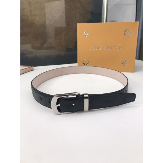 LOUIS VUITTO belt is double-sided with Italian original custom imported cowhide embossing