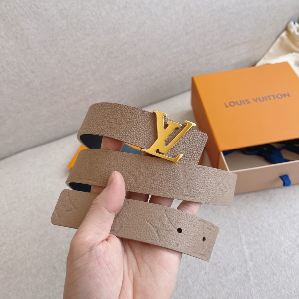 LOUIS VUITTO Parnassea Leather Goods Collection