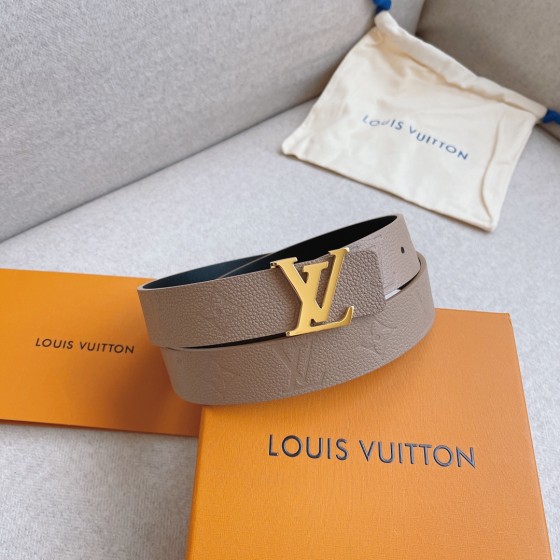 LOUIS VUITTO Parnassea Leather Goods Collection