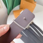 Reversible plain belt