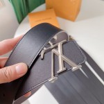 Reversible plain belt