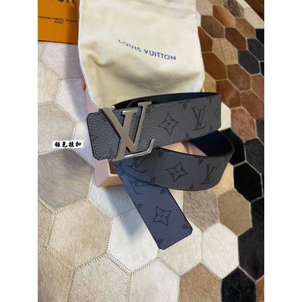 LOUIS VUITTO Initiales Reversible Belt Fusion