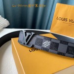 LOUIS VUITTO Covered 40mm belt with stylish double fabric