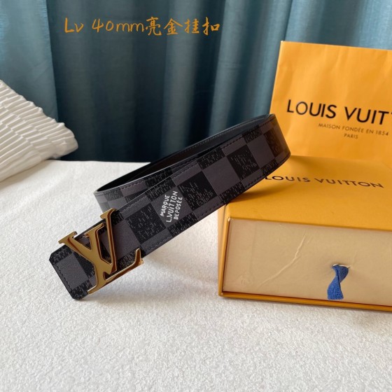 LOUIS VUITTO Covered 40mm belt with stylish double fabric