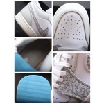 Air Jordan 1 Low wit en grijs burst print