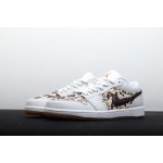 Air Jordan 1 Low beige en zwarte totem