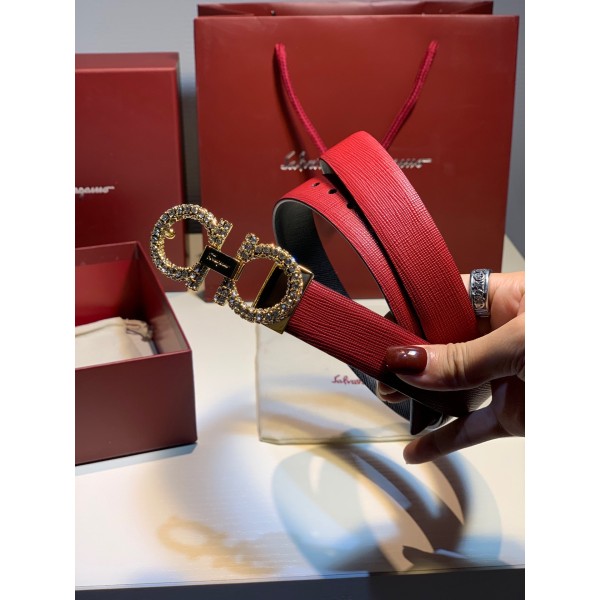 FERRAGAMO twist style