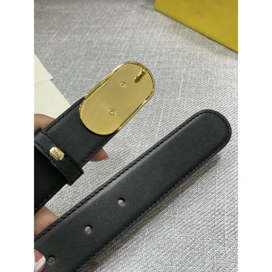 FENDI new 🌿 narrow belt with loops