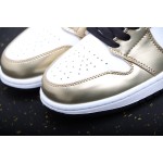 Air Jordan 1 Mid 中帮白金