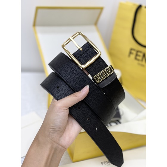 FENDI imported Italian calfskin 👍 Pin buckle design