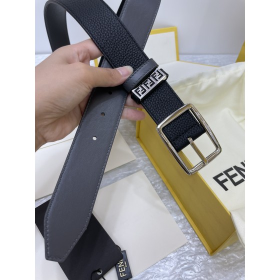 FENDI imported Italian calfskin 👍 Pin buckle design