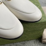 Gucci Super classic leather shoes mixed sheepskin leather leather sole horsebit buckle single shoes white