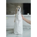𝗖𝗛𝗔𝗘𝗡𝗟✦ 𝟐𝟐𝗣Spring/Summer New 𝟐𝟐Handbag Genuine Tail Leather Medium Platinum