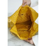 𝗖𝗛𝗔𝗘𝗡𝗟✦𝟐𝟐𝗣 Advanced Handcraft Workshop 𝟐𝟐 Handbag Medium Mango Yellow