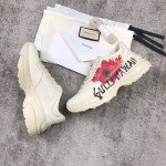 Gucci   老爹鞋 这一系列加入了很多动植物元素 原版材质