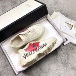 Gucci   老爹鞋 这一系列加入了很多动植物元素 原版材质